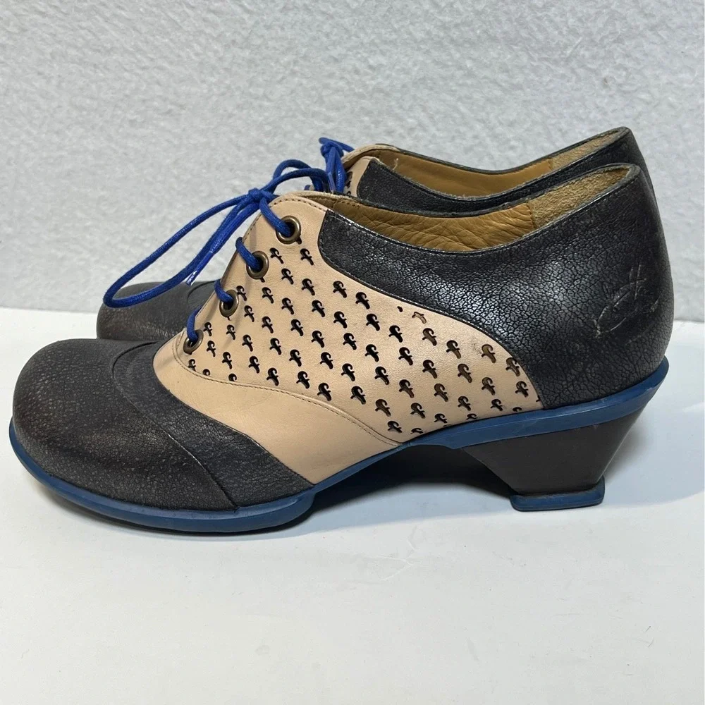 John Fluevog Leather Lace Up Oxford Heels Brown Tan Blue Size 8.5 Portugal